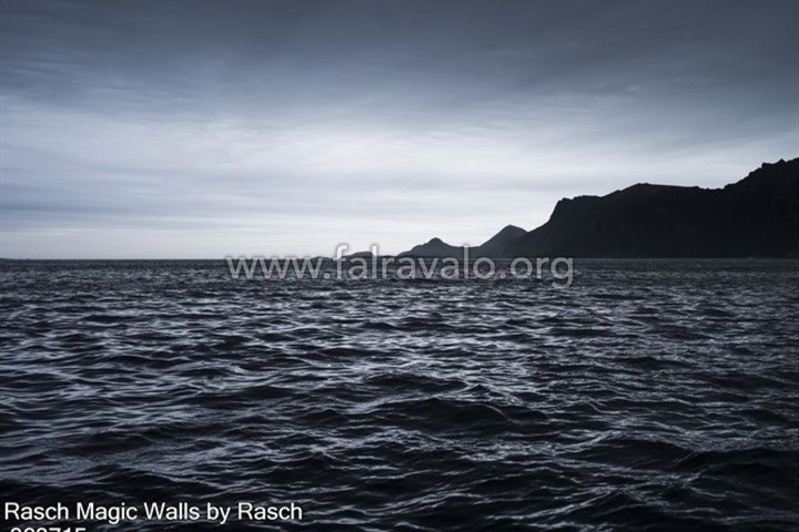 Magic Walls by Rasch